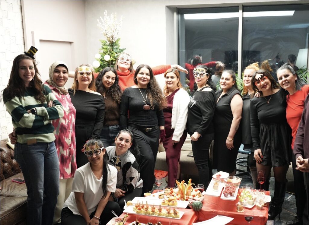 defne aydın polikliniği ekibi